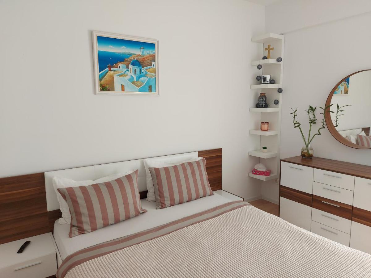 Atria Urban Resort Bukares Bagian luar foto